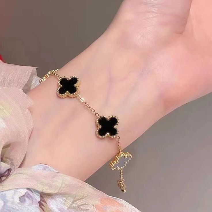 PULSERA TREBOL